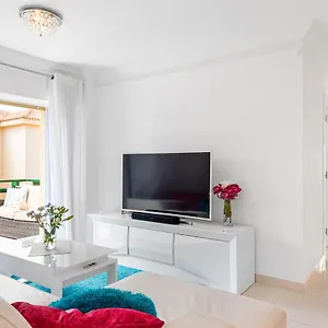 https://cristismart-home-hi-end-services-media-streaming.tenerifehoteles.net